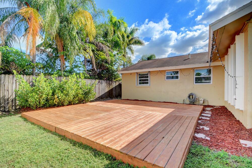 Photo of Outdoor in Royal Palm Beach
