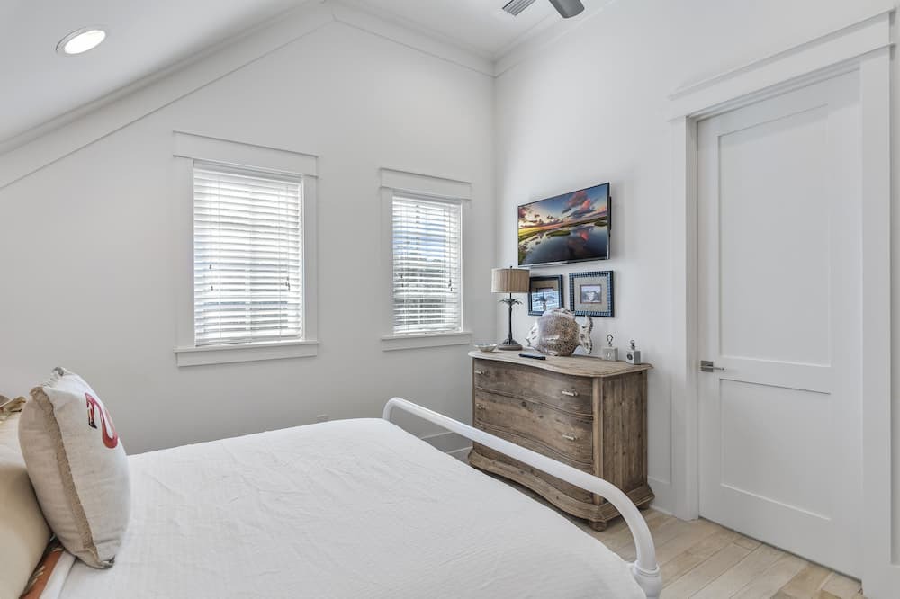 Photo of Bedroom in Watercolor