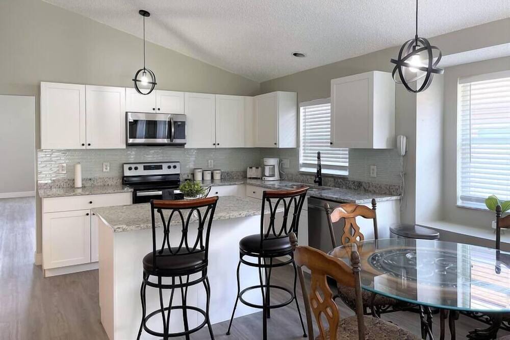 Photo of Others in Lake Davenport Estates
