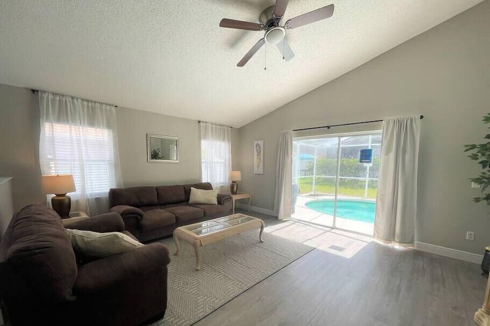 Photo of Others in Lake Davenport Estates