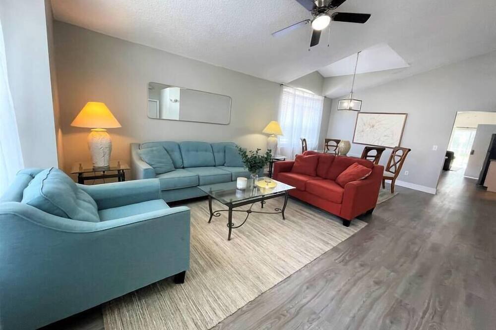 Photo of Others in Lake Davenport Estates