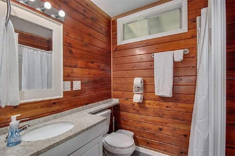 Photo of Bathroom in Silver Springs