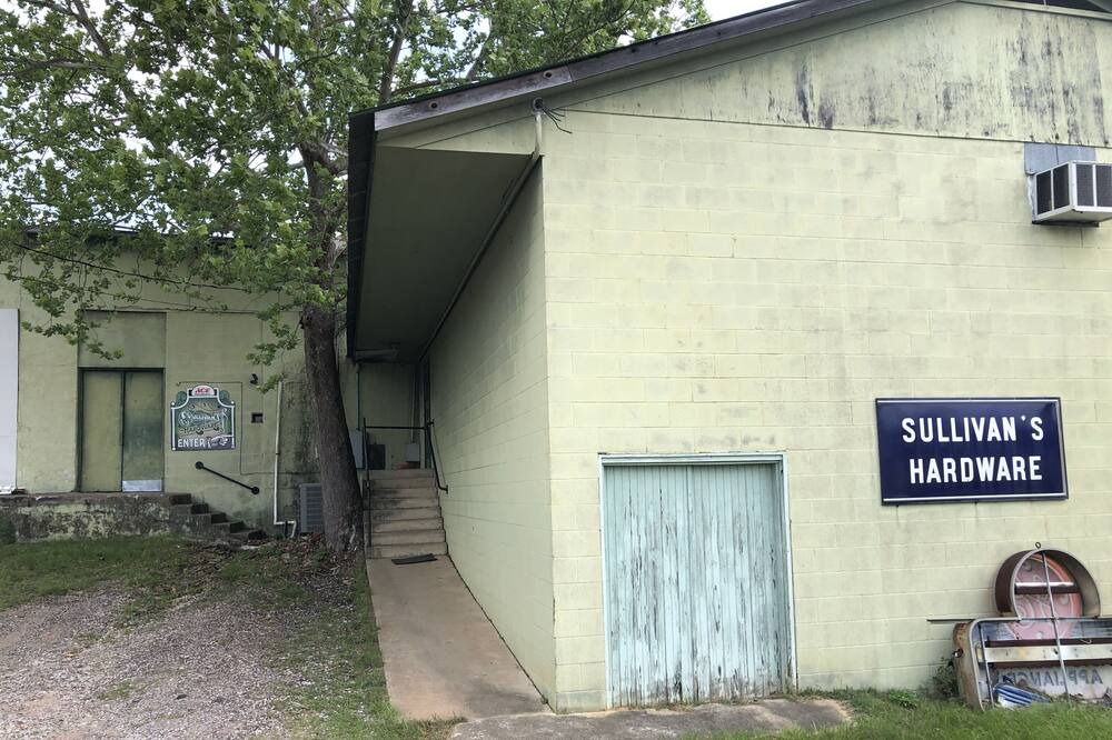 Photo of Outdoor in Woodville