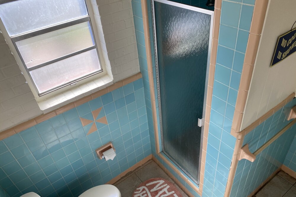 Photo of Bathroom in Woodville