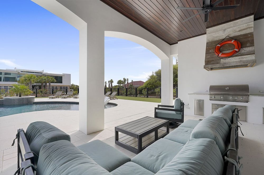 Photo of Patio Balcony in Four Mile Village