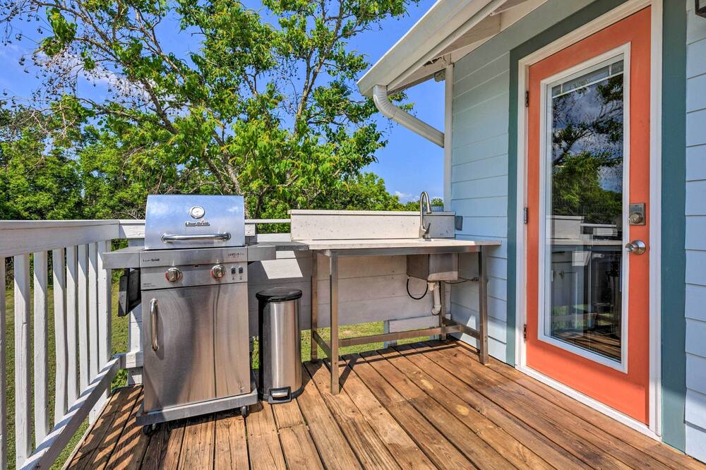 Photo of Patio Balcony in Waveland