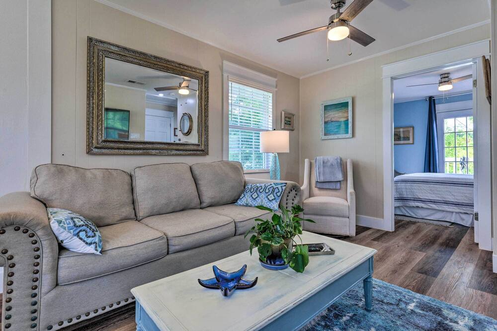 Photo of Livingroom in Waveland