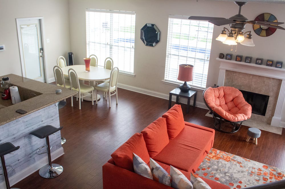 Photo of Livingroom in Slidell