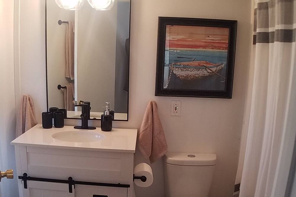Photo of Bathroom in Jones Mills