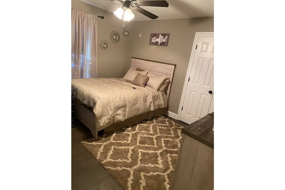 Photo of Bedroom in Central