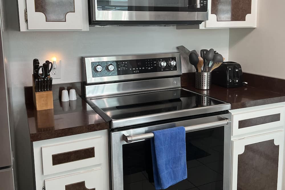 Photo of Kitchen in Lochmoor Waterway Estates