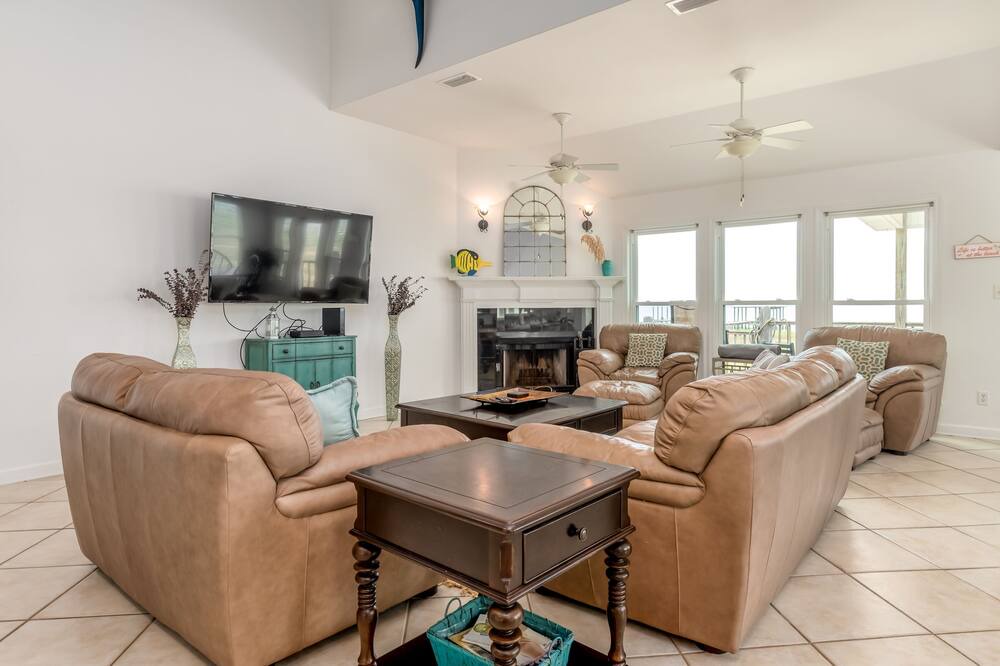 Photo of Livingroom in Dauphin Island