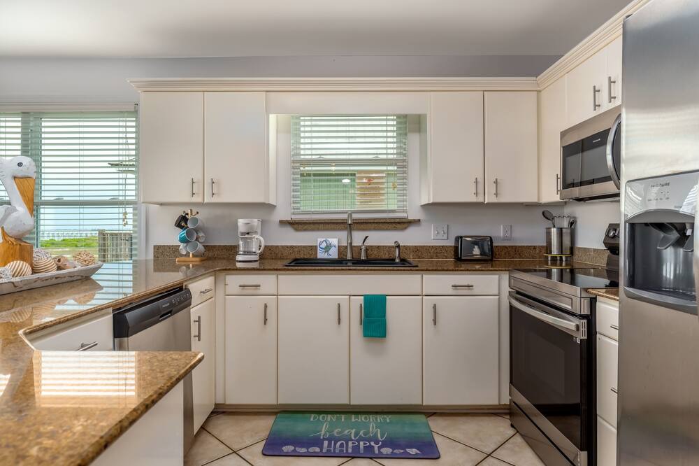 Photo of Kitchen in Dauphin Island