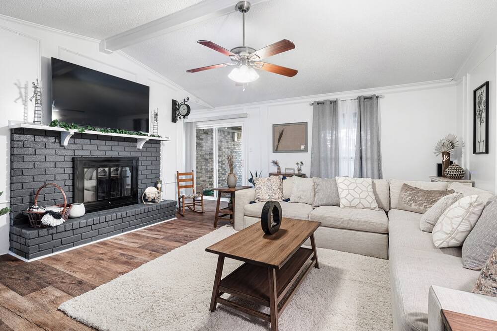 Photo of Livingroom in Rowlett