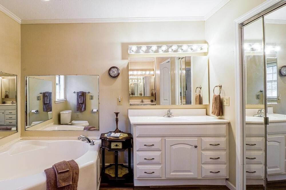 Photo of Bathroom in Moss Point