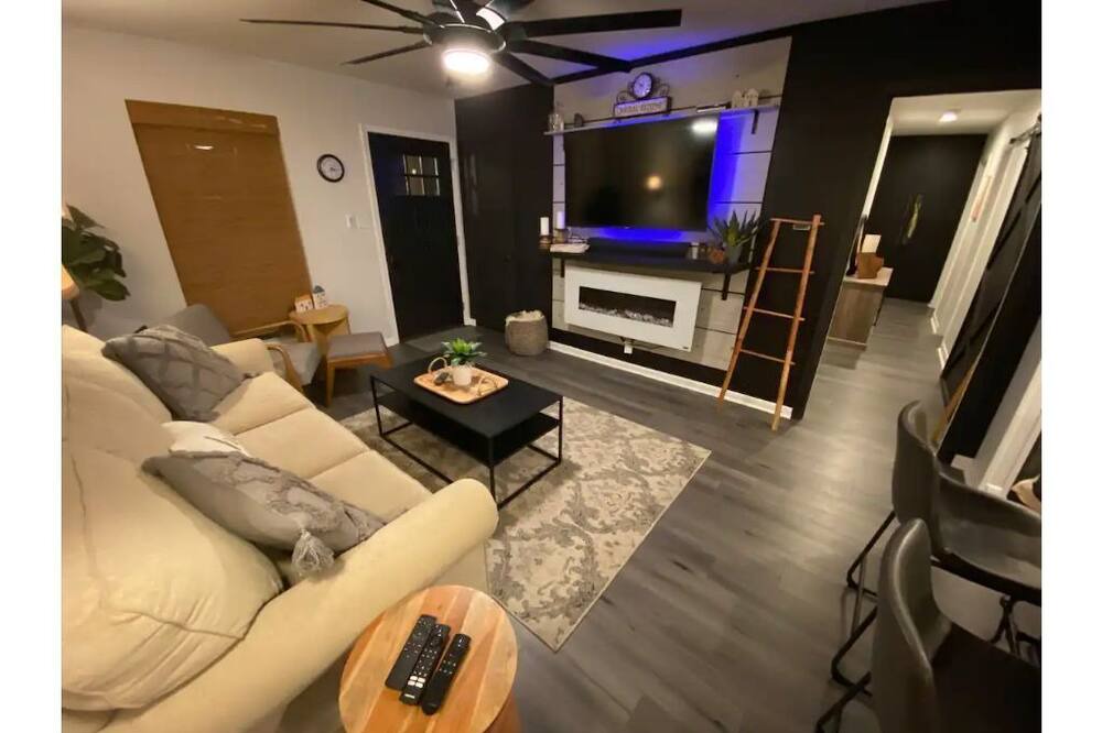 Photo of Livingroom in Hattiesburg