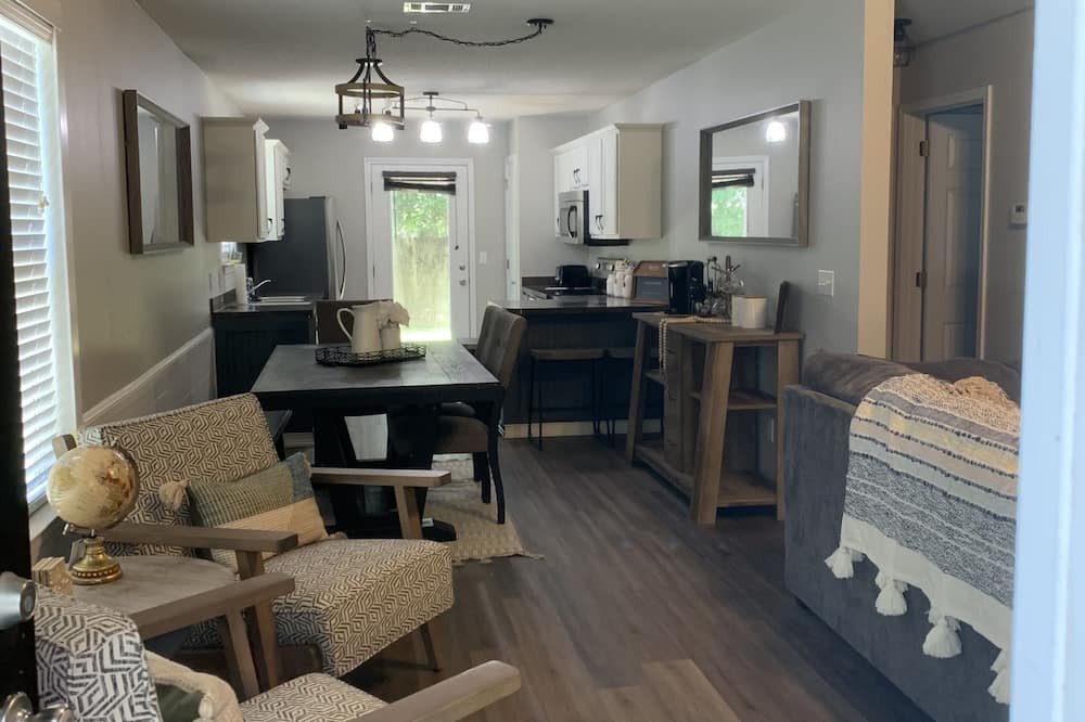 Photo of Livingroom in Wright