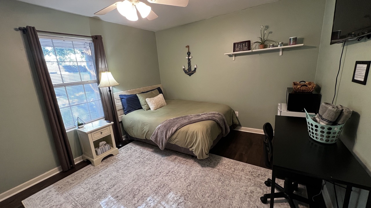 Photo of Bedroom in Gulf Breeze