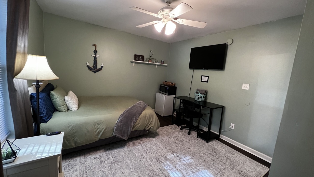 Photo of Bedroom in Gulf Breeze