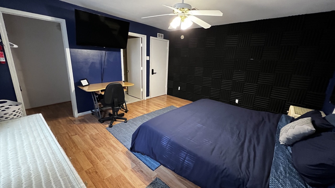 Photo of Bedroom in Gulf Breeze