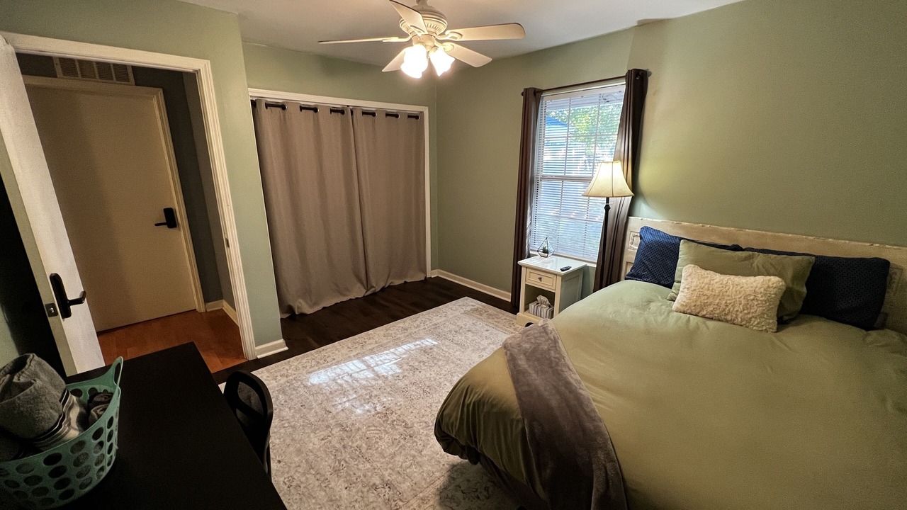 Photo of Bedroom in Gulf Breeze