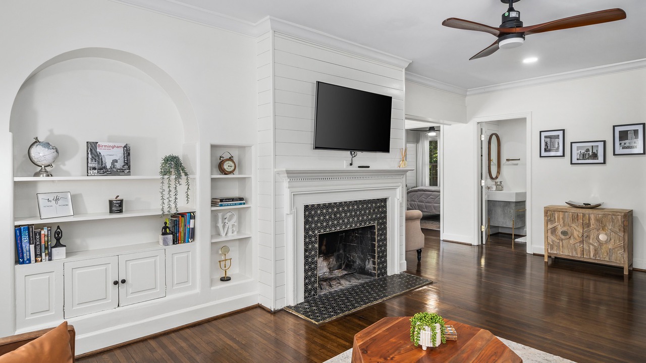 Photo of Livingroom in Crestline Heights
