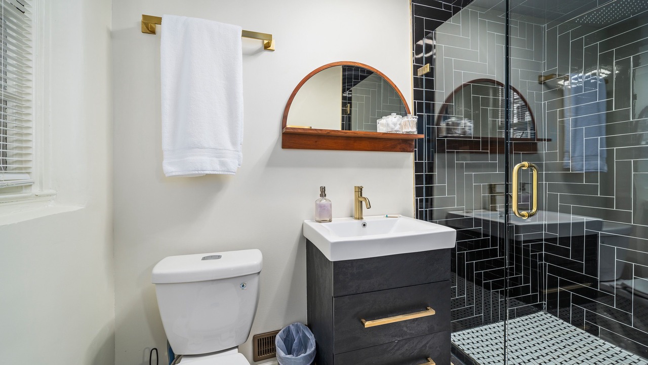Photo of Bathroom in Crestline Heights