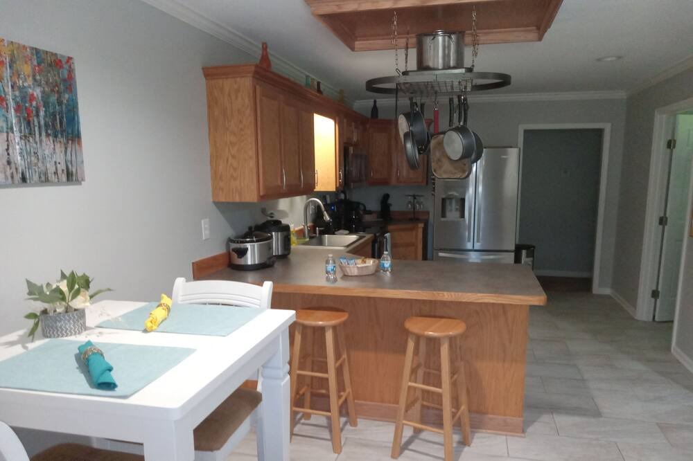 Photo of Kitchen in Stone County