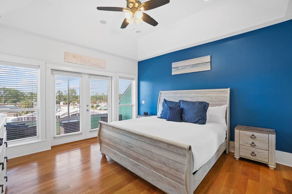 Photo of Patio Balcony in Upper Grand Lagoon