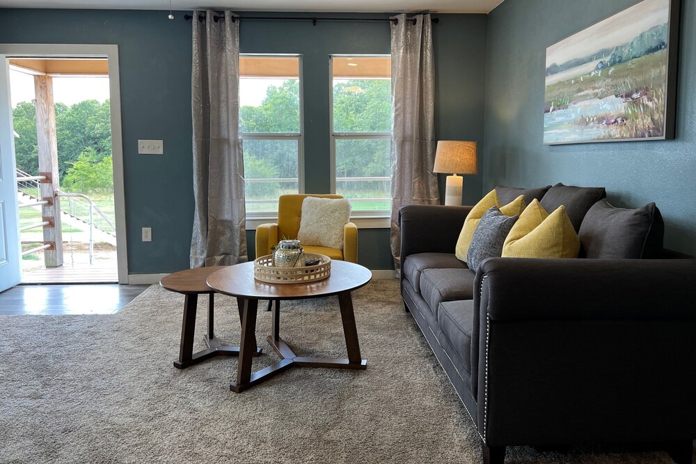Photo of Livingroom in Powderly