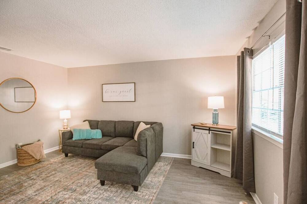 Photo of Bedroom in Washington Square