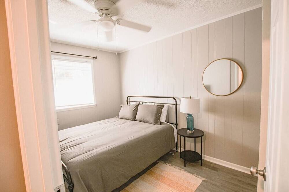 Photo of Bedroom in Washington Square