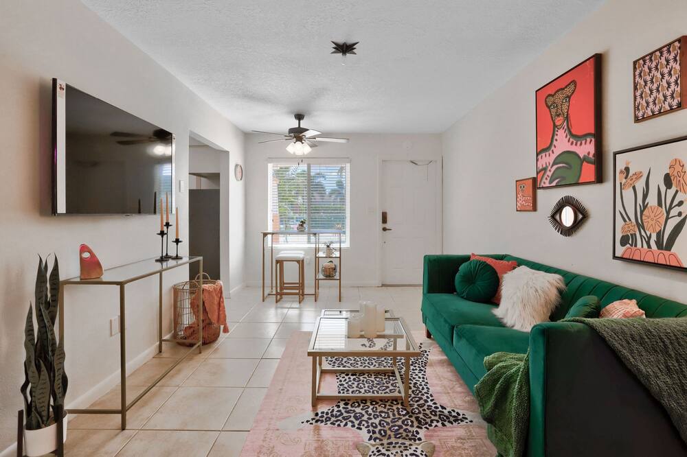 Photo of Livingroom in Mango Groves