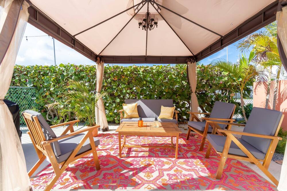 Photo of Patio Balcony in Mango Groves