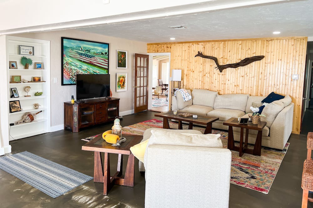 Photo of Livingroom in Wobser Acres