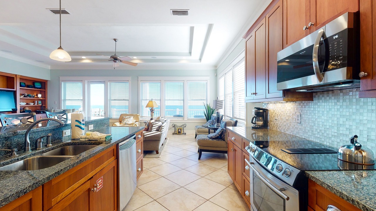 Photo of Kitchen in Sea Palm Village