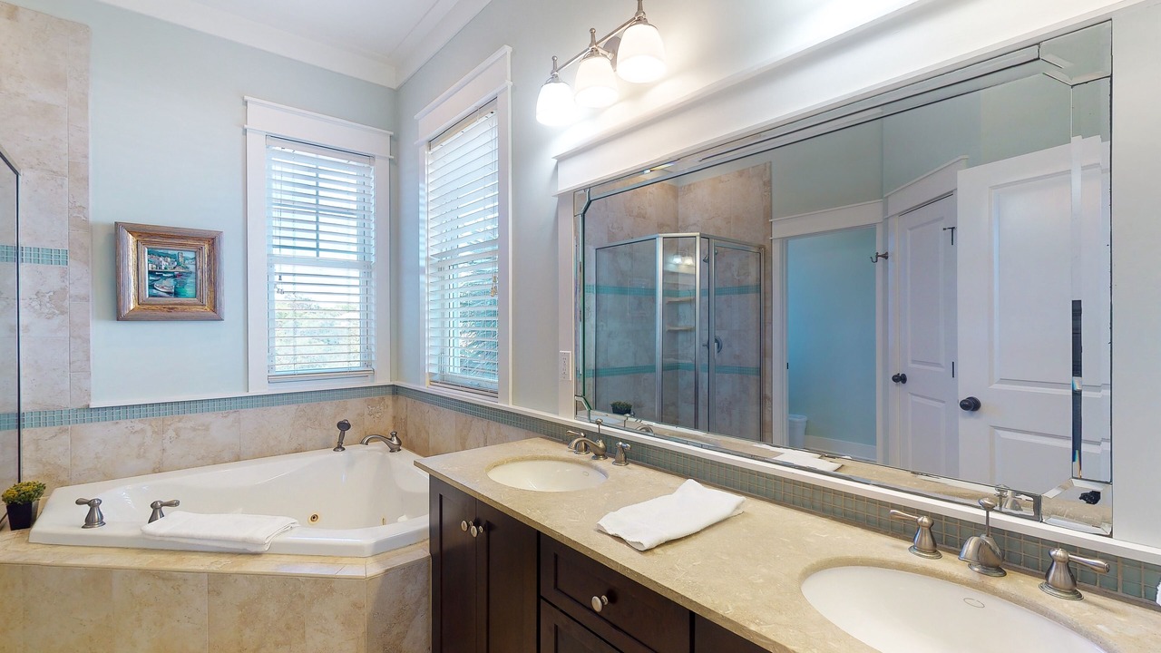 Photo of Bathroom in Sea Palm Village
