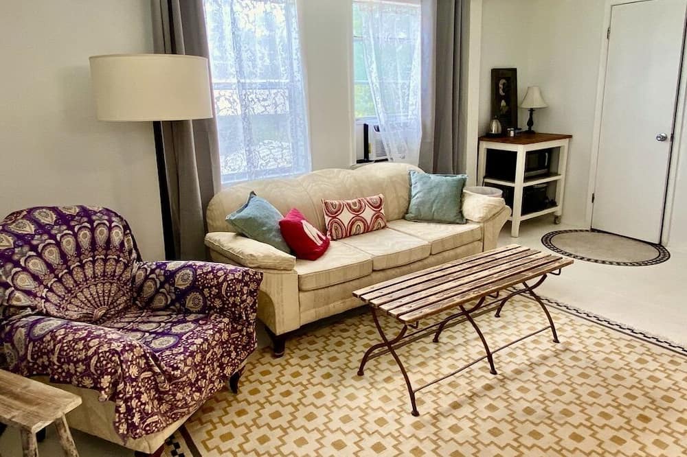 Photo of Livingroom in Wewahitchka