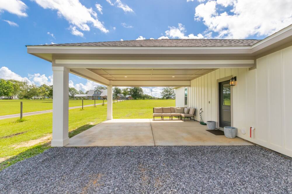 Photo of Outdoor in Lillian