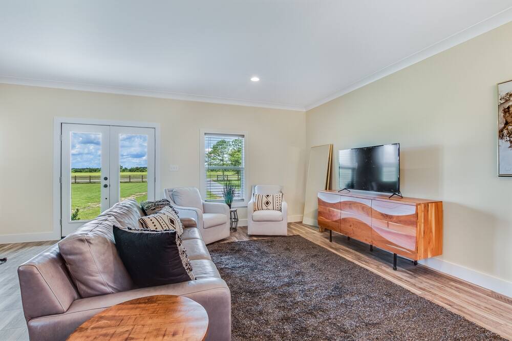 Photo of Livingroom in Lillian