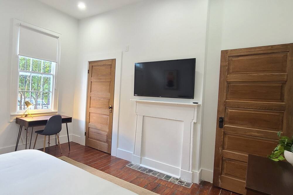 Photo of Bedroom in South 7th Ward