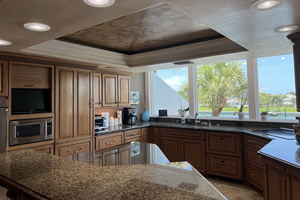 Photo of Kitchen in Tierra Verde