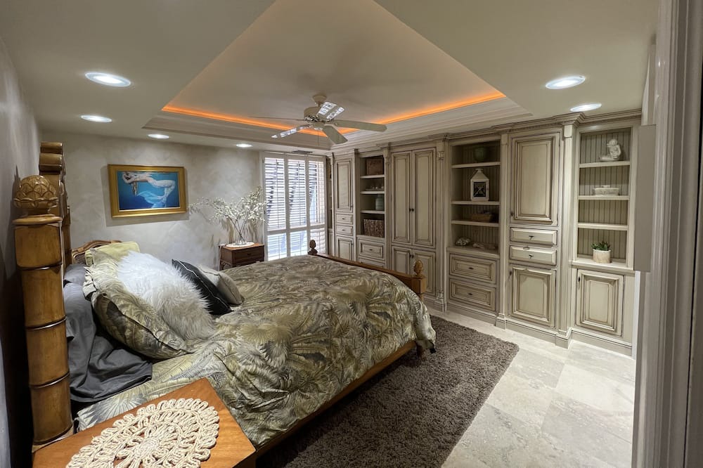 Photo of Bedroom in Tierra Verde