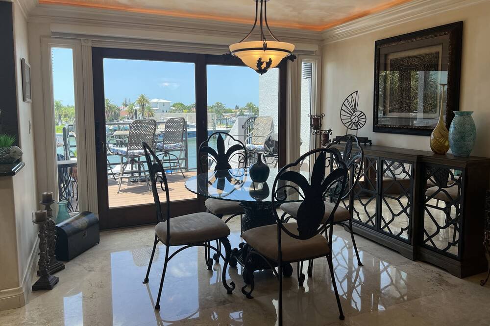 Photo of Kitchen in Tierra Verde