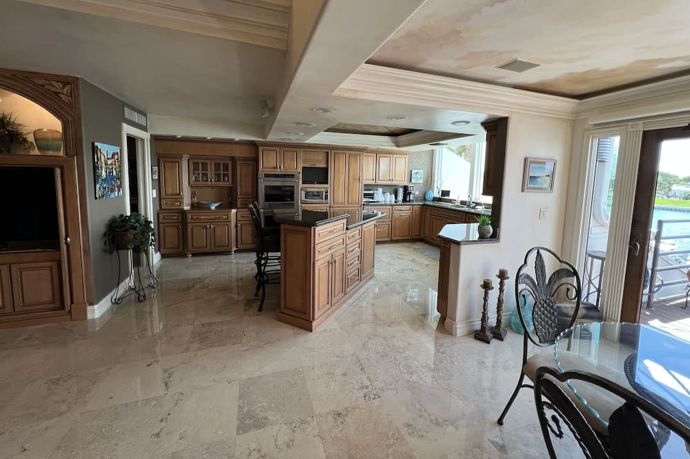 Photo of Kitchen in Tierra Verde