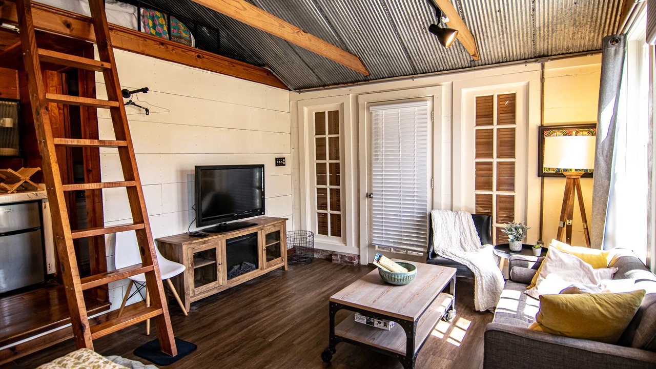 Photo of Livingroom in Greater Belhaven