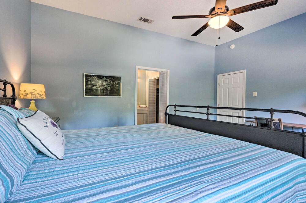 Photo of Bedroom in Waveland