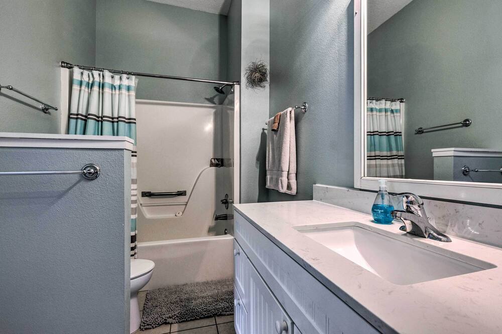 Photo of Bathroom in Waveland