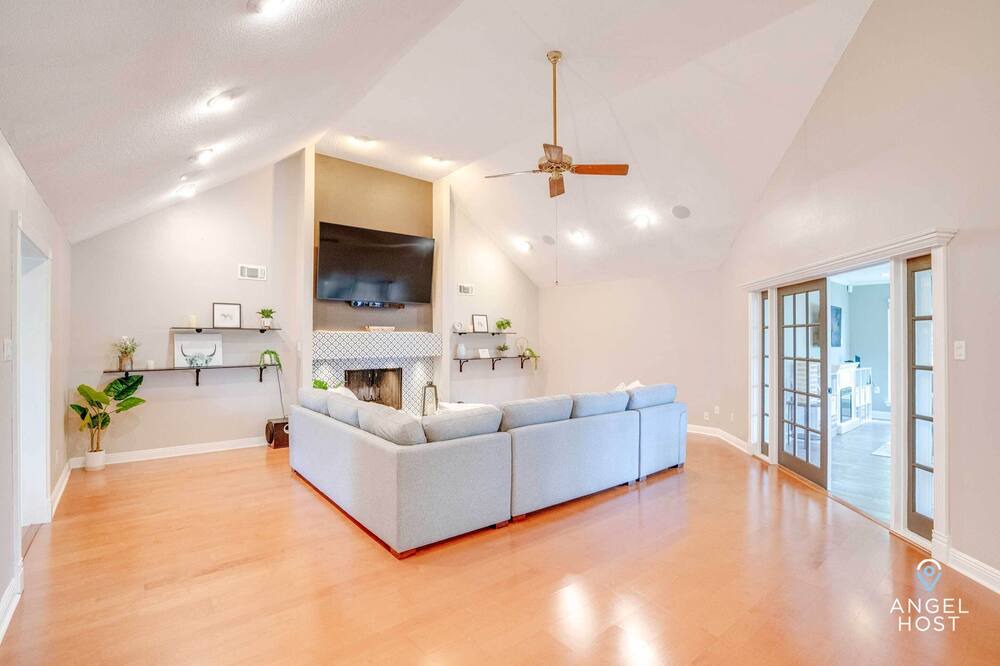 Photo of Bedroom in New Orleans East Area