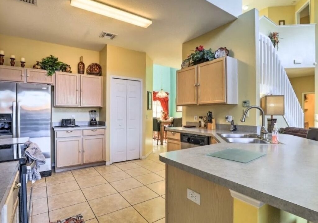 Photo of Kitchen in Crescent Lakes